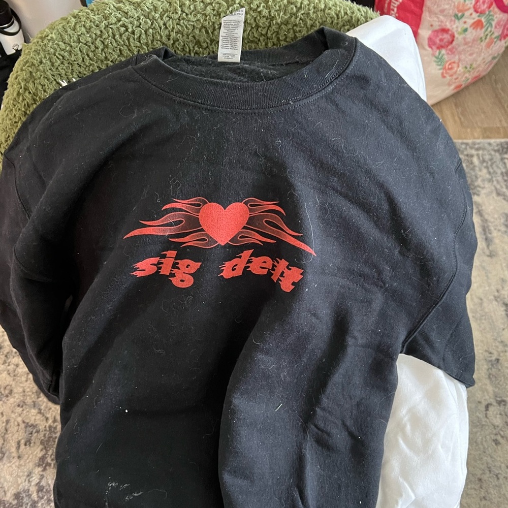 Sig delt sweatshirt